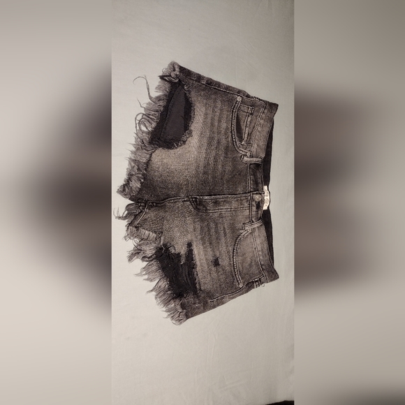 Denim Shorts (5) - Picture 1 of 5